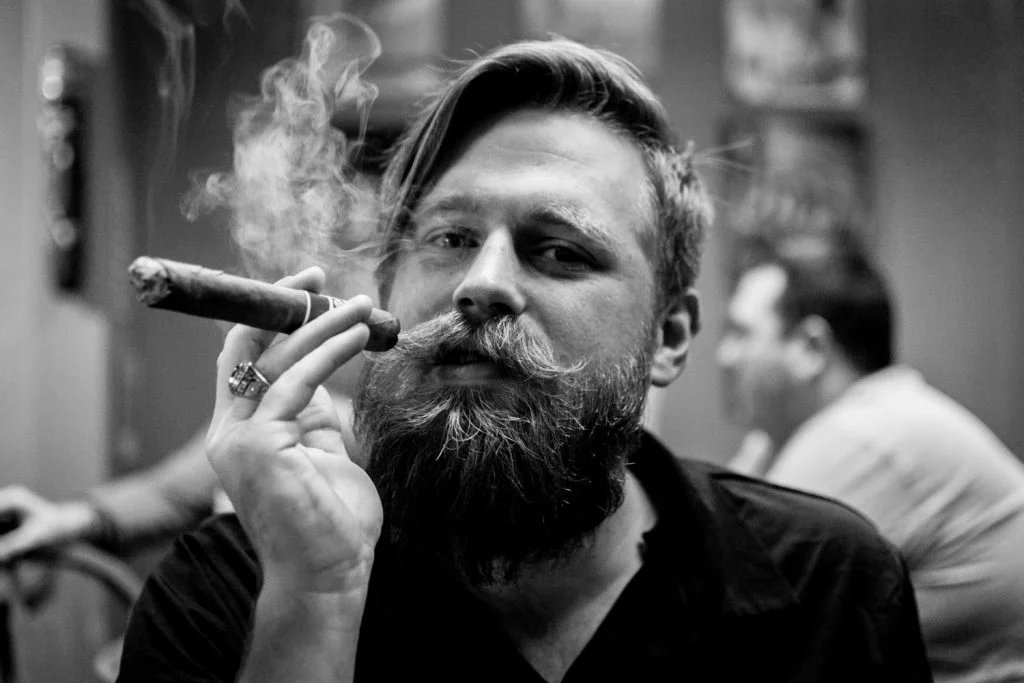 How To Light A Cigar 2 lit cigar