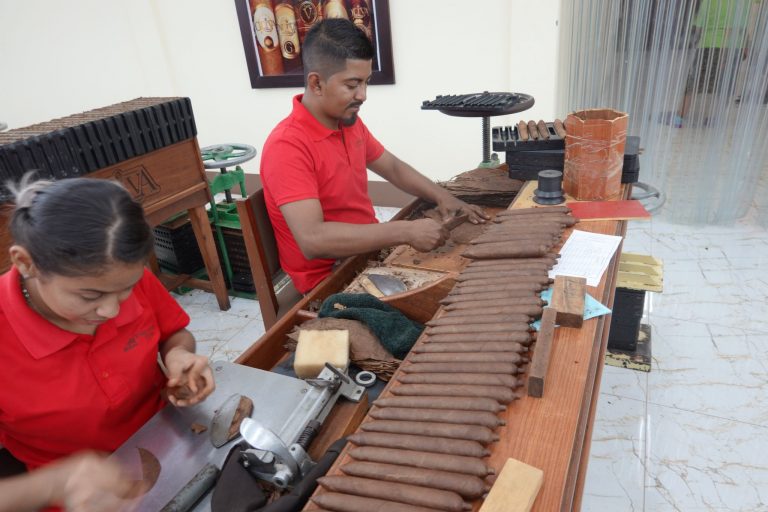 Cigar lounge gallery image 22