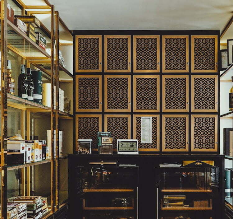 The Cigars Room 2 pic from google